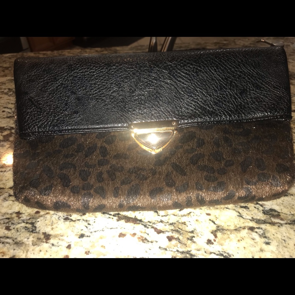 Leopard Clutch